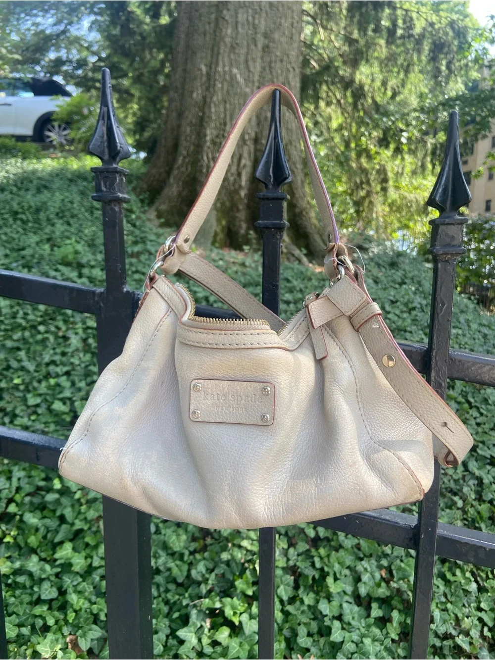 Vntg Kate Spade Cream shabby chic purse